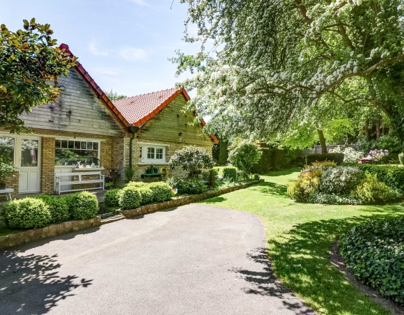 Propriété de bord de mer à vendre Quartier calme du Golf de Dieppe