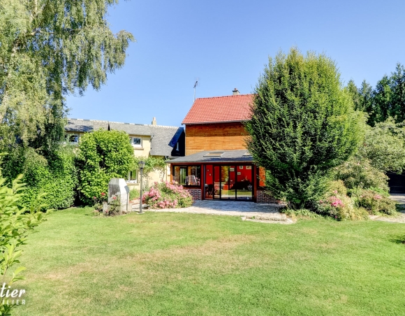Charmante maison à vendre avec étang et rivière axe Dieppe Rouen 
