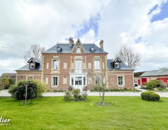  Maison de maître à vendre au cœur d'un village à proximité de Dieppe