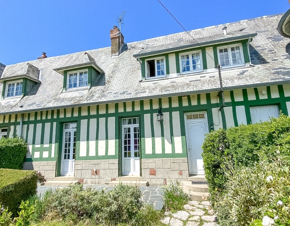 Appartement en duplex à vendre avec jardin privatif et vue mer