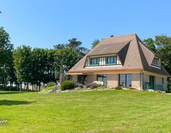 Spacieuse maison à vendre sur le golf de Dieppe Pourville