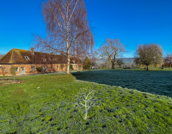 Propriété avec dépendances sur plus de 5ha de terrain à 7 km de Neufchâtel-En-Bray 