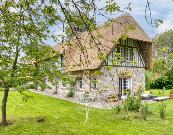 Authentique chaumière à vendre à proximité de Veules les Roses en Normandie