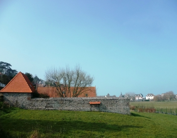 VENDU Maison normande Jardin clos Mer et vallée  sur la Côte d’Albâtre