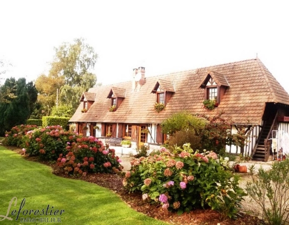 Maison de caractère avec 5 chambres Luneray en Normandie