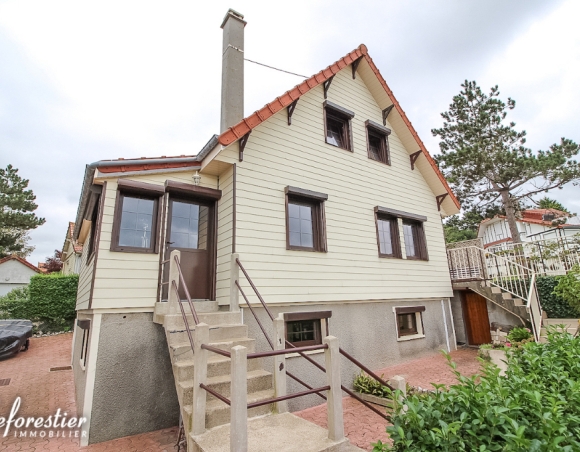 Villa de bord de mer à vendre avec une vue sur mer exceptionnelle à proximité immédiate de la plage entre Dieppe et Le Tréport 4976