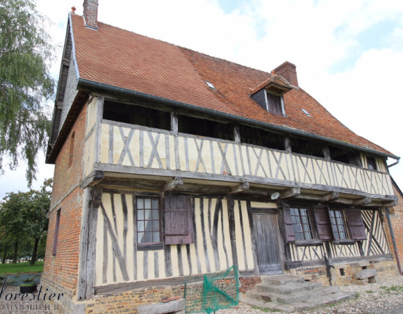 Manoir ancien corps de ferme classé monument historique avec dépendances à acheter en Pays de Caux