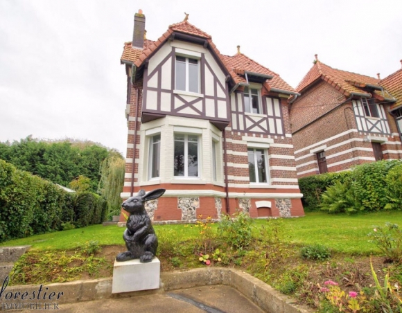 Villa bord de mer rénovée en vente sur la Côte d'Albâtre