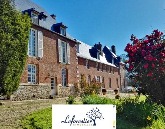 Demeure de prestige à vendre à proximité de la côte d'Albâtre