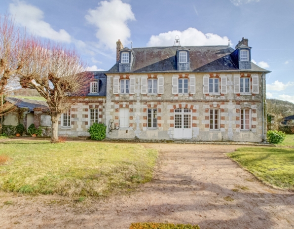 Demeure de caractère à vendre - boucles de la Seine proche Rouen