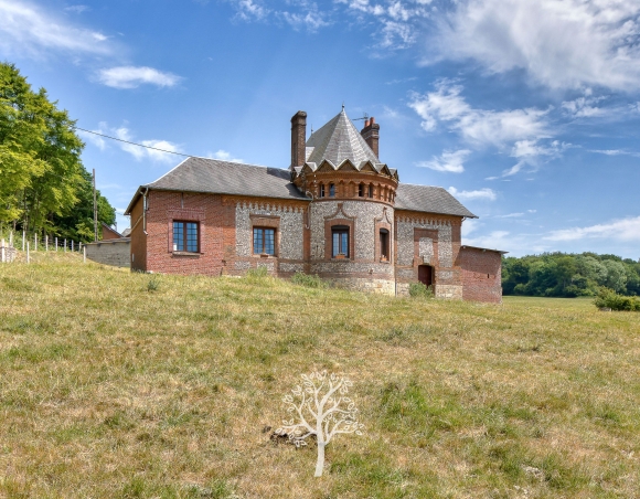Propriété ancienne à vendre à Saint-Saëns en Normandie