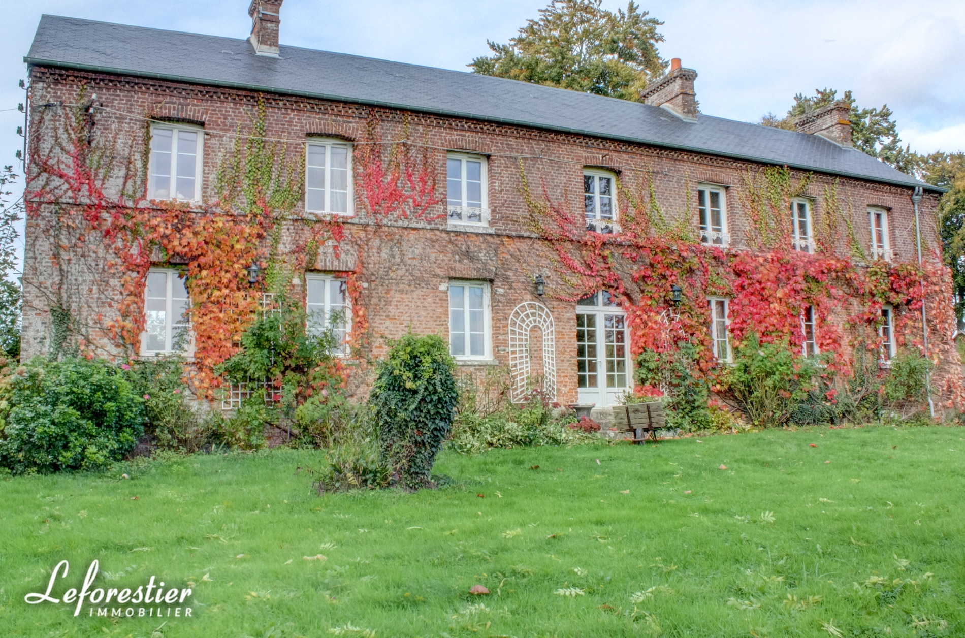 Maison de famille axe Rouen- Dieppe, avec dépendances