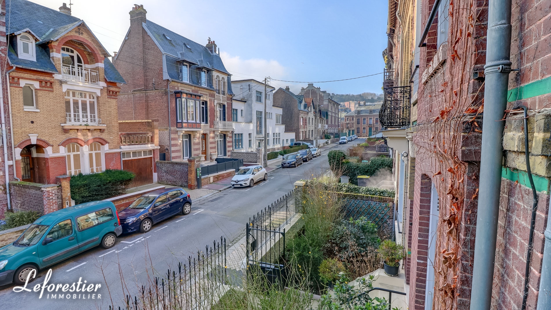 Maison de ville anglo-normande à Dieppe prox gare de Dieppe et centre