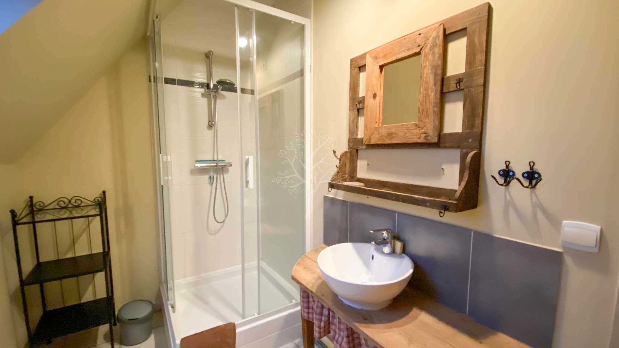 Demeure de caractère à vendre. Magnifique clos masure préservé avec gîtes