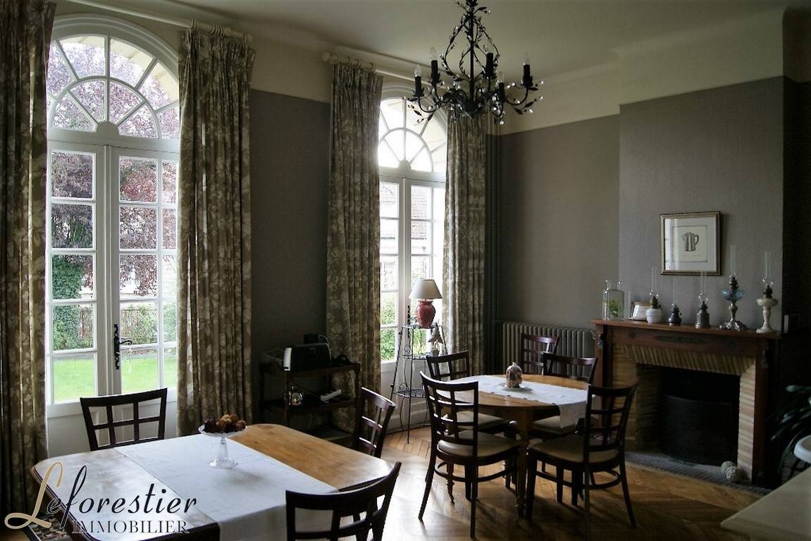 Demeure en centre  bourg dynamique en Normandie