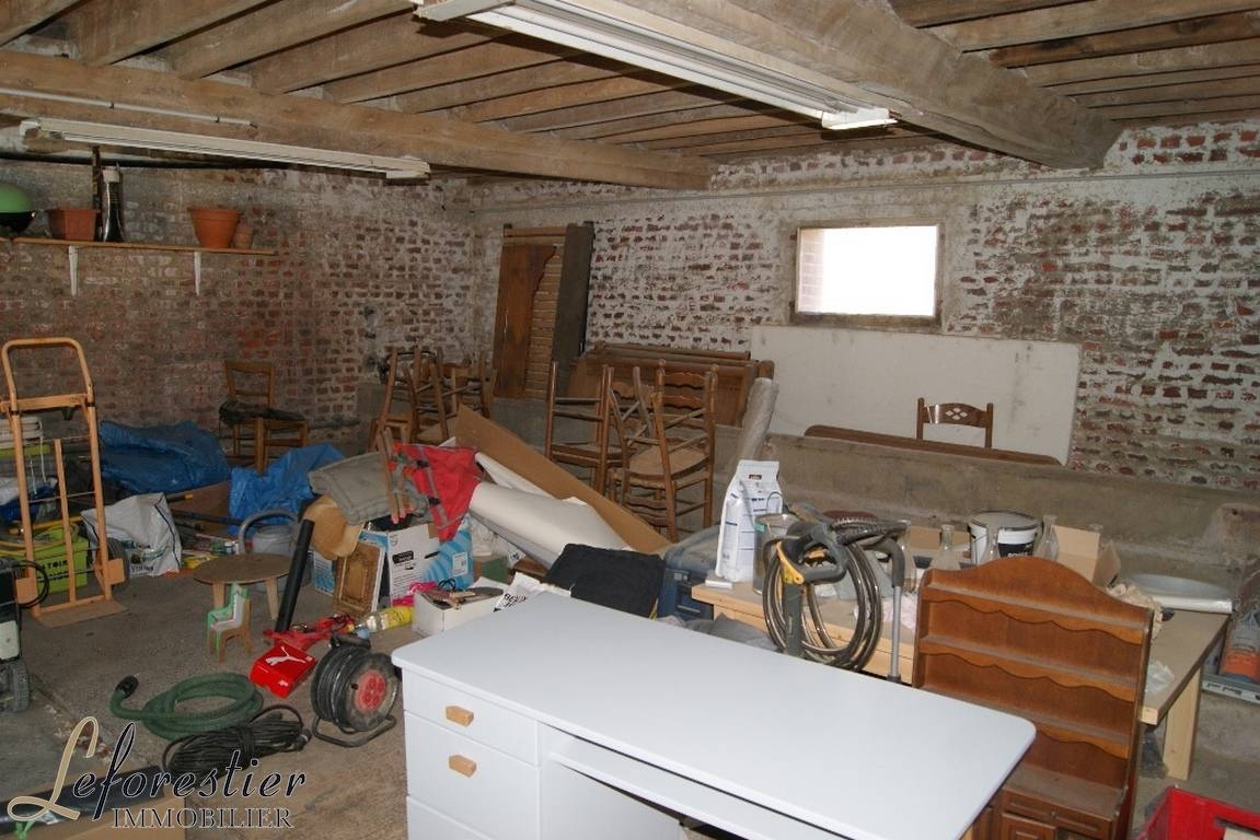 Ancien corps de ferme dans bourg tous commerces Neufchâtel en Bray  4842