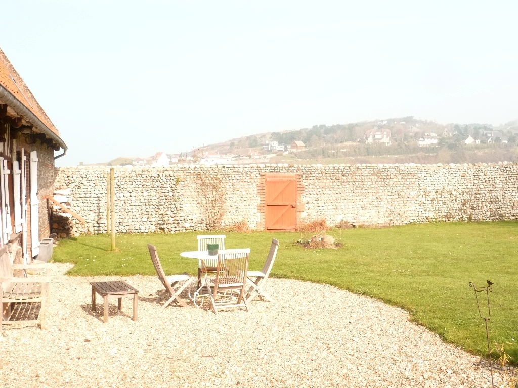 VENDU Maison normande Jardin clos Mer et vallée  sur la Côte d’Albâtre
