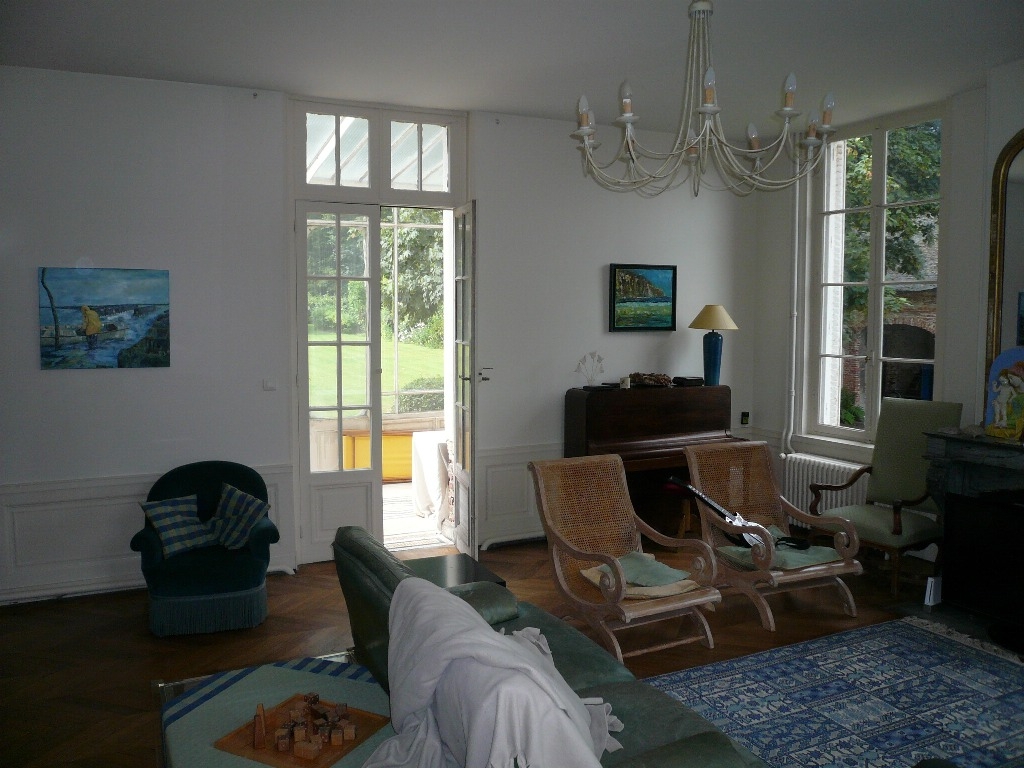 Maison de Maître dans bourg tous commerces 76 Dieppe