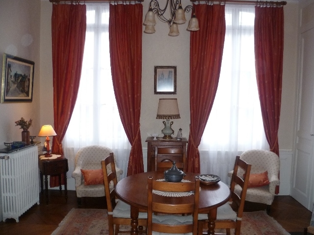 Vendu Maison de maître dans la région d'Elbeuf  en Normandie 4574