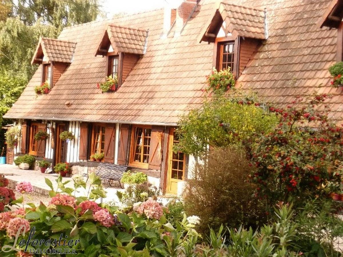 Maison de caractère avec 5 chambres Luneray en Normandie