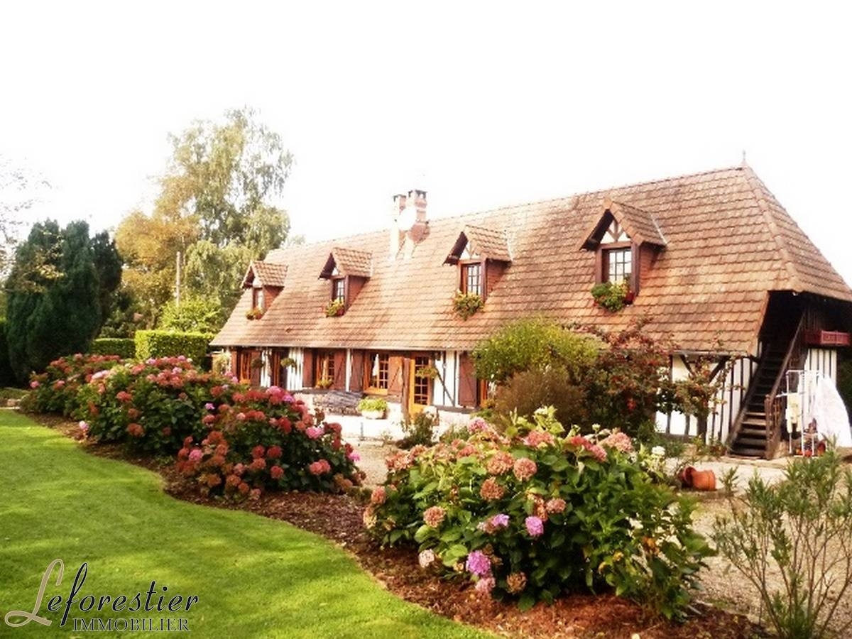 Maison de caractère avec 5 chambres Luneray en Normandie