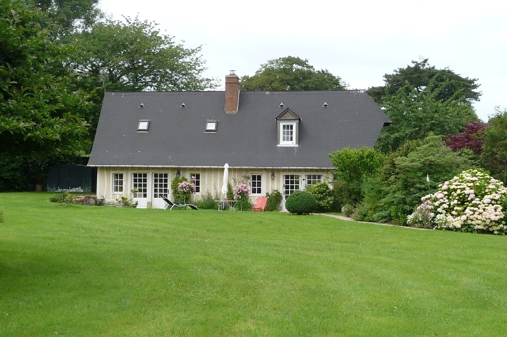 Propriété de caractère Deux maisons  Varengeville  - Normandie