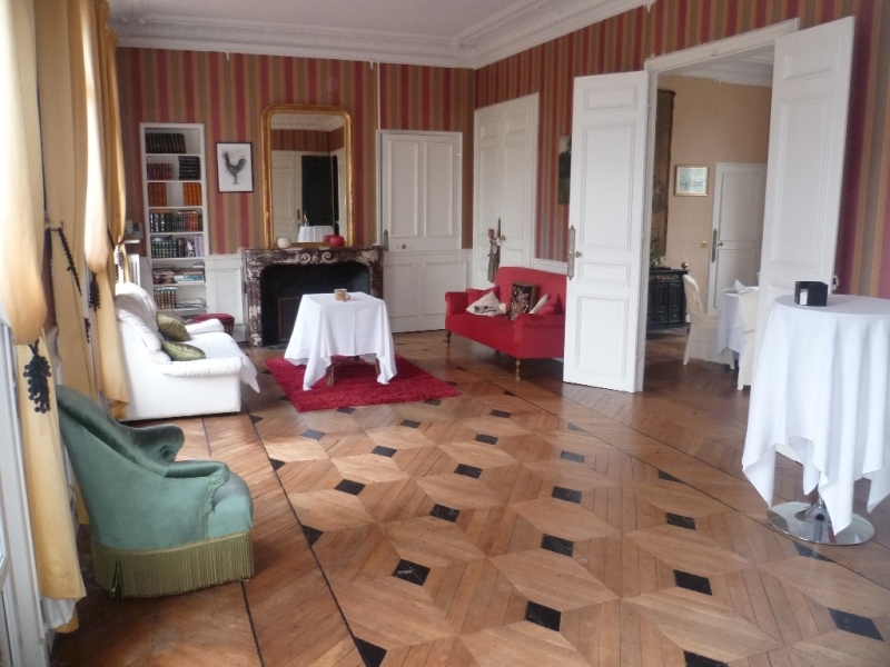 Vendu Château XIXème Deux dépendances Prairies en Normandie 4804