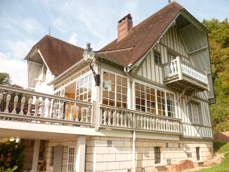 Propriété de caractère Piscine Dépendances à Villequier