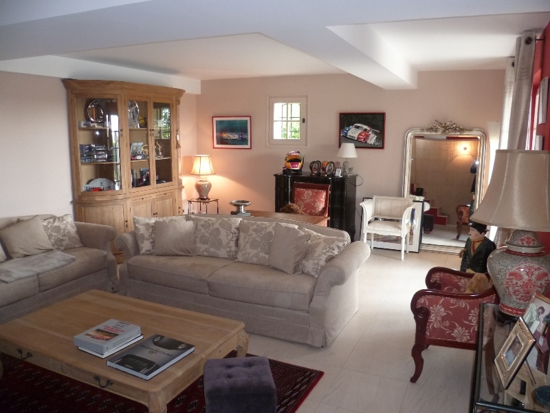 Propriété de caractère Piscine Dépendances à Villequier