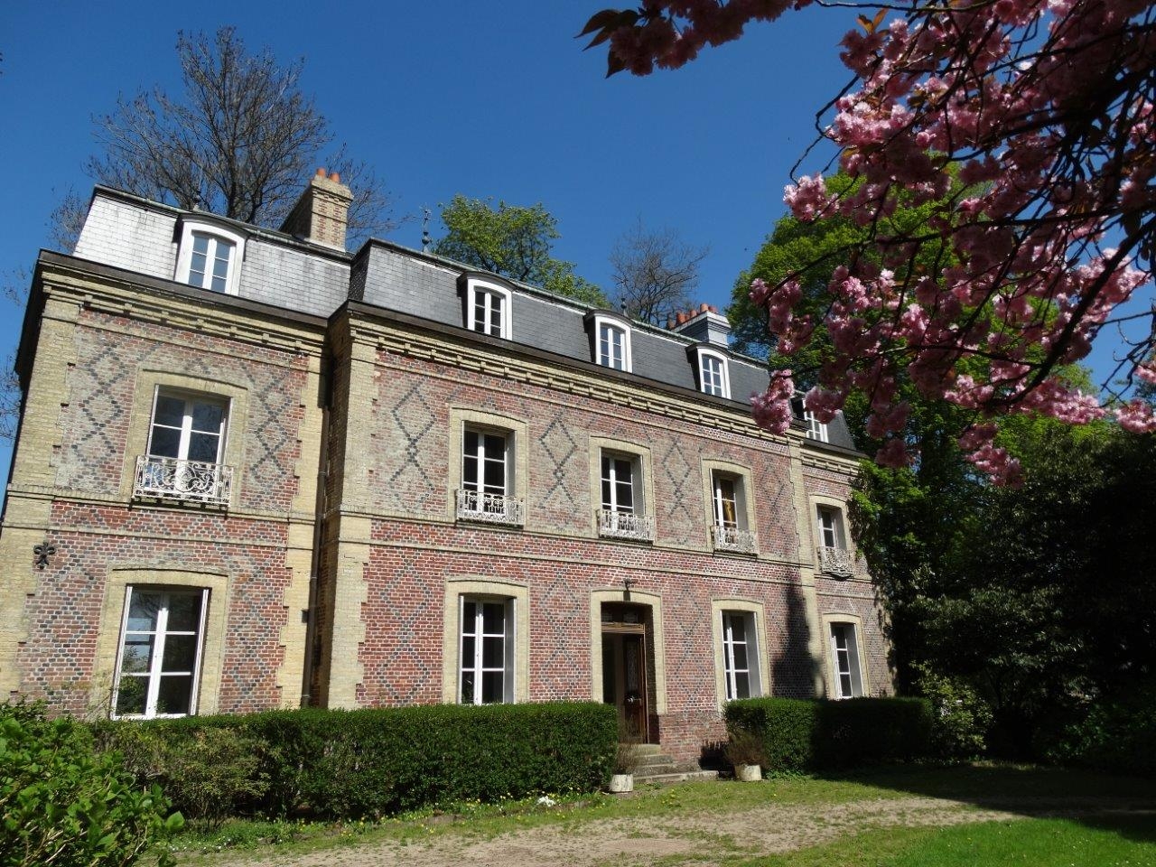 VENDU Maison de maître Nombreuses dépendances 76 Pays de Caux