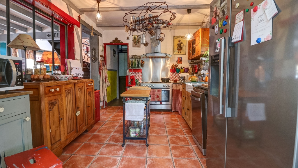 Maison de campagne à vendre à proximité de Dieppe dans village très calme avec gite en location saisonnière