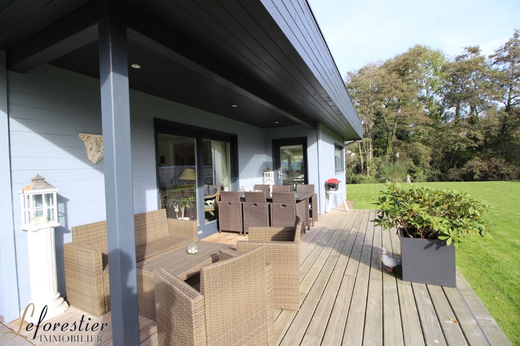 Maison bois de bord de mer à acheter sur la Côte d'Albâtre Confort Grand garage