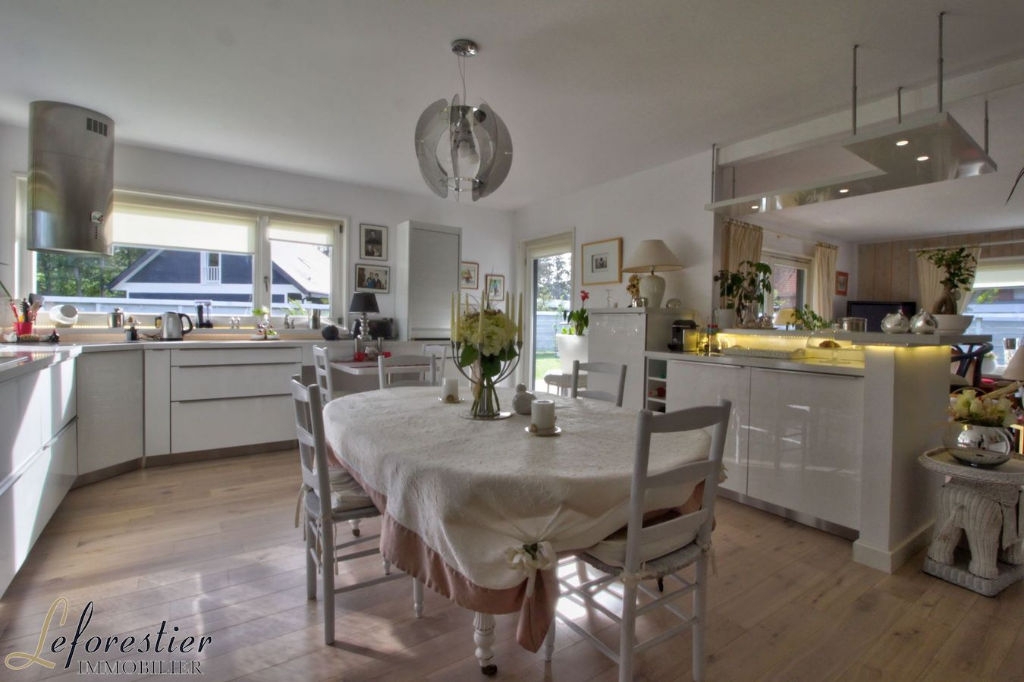 Maison bois de bord de mer à acheter sur la Côte d'Albâtre Confort Grand garage