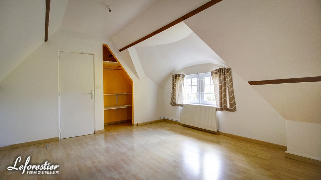 Jolie maison de campagne en vente en lisière d'un village