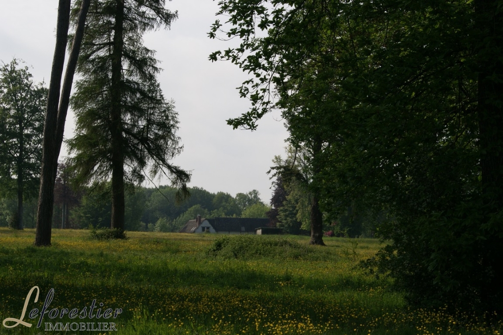 Centre équestre 19 ha en vente bel investissement dans la région de Forges-Les-Eaux à la frontière de la Normandie et des Hauts de France