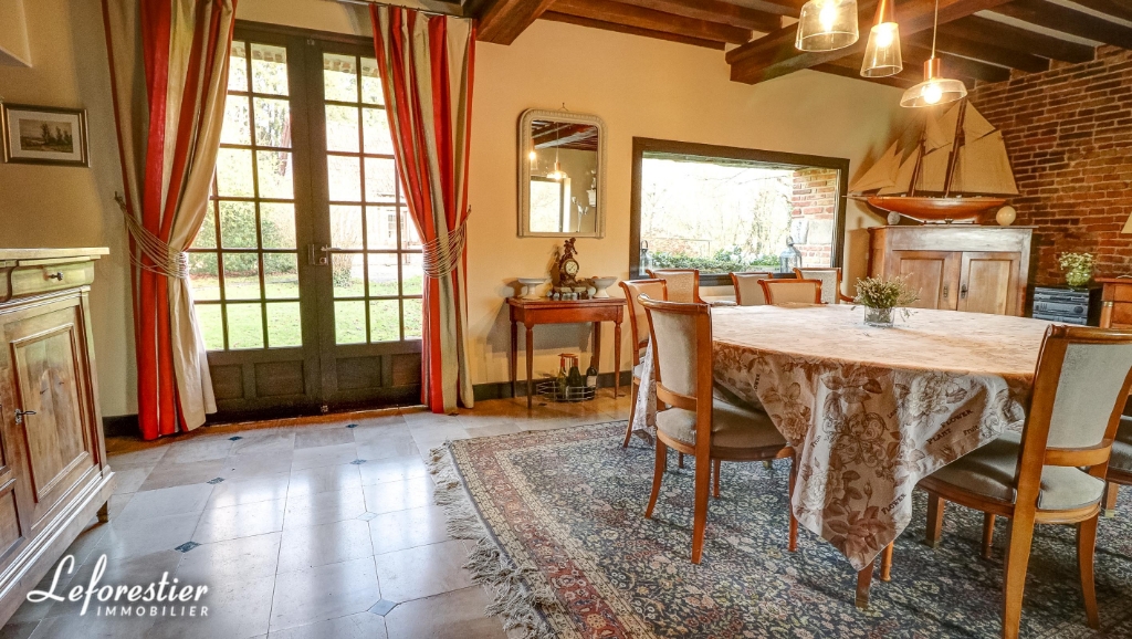 Ravissant moulin à vendre avec dépendances et prairies entre Dieppe et Paris