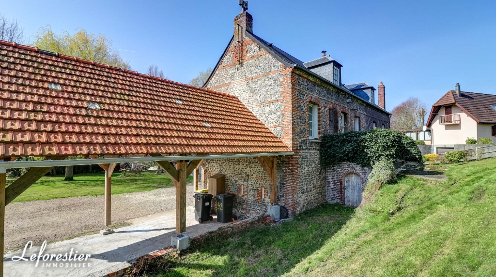 Charmante maison en brique et silex en bord de rivière - Dieppe