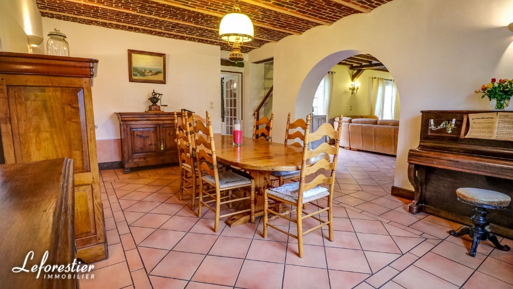 Charmante maison en brique et silex en bord de rivière - Dieppe